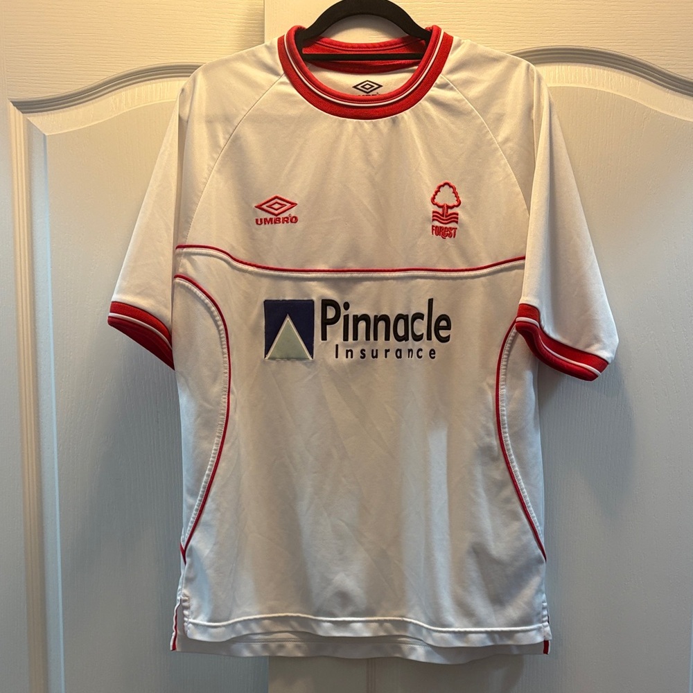 Umbro Vintage Nottingham Forrest White Jersey with Red Trim